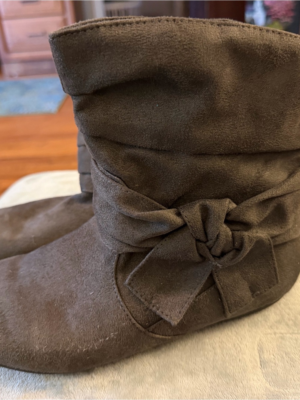 Kohl's Dark Gray Suede Boot